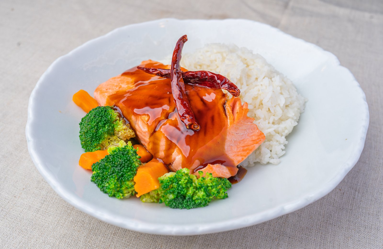 Salmon Tamarin with rice - Image 3