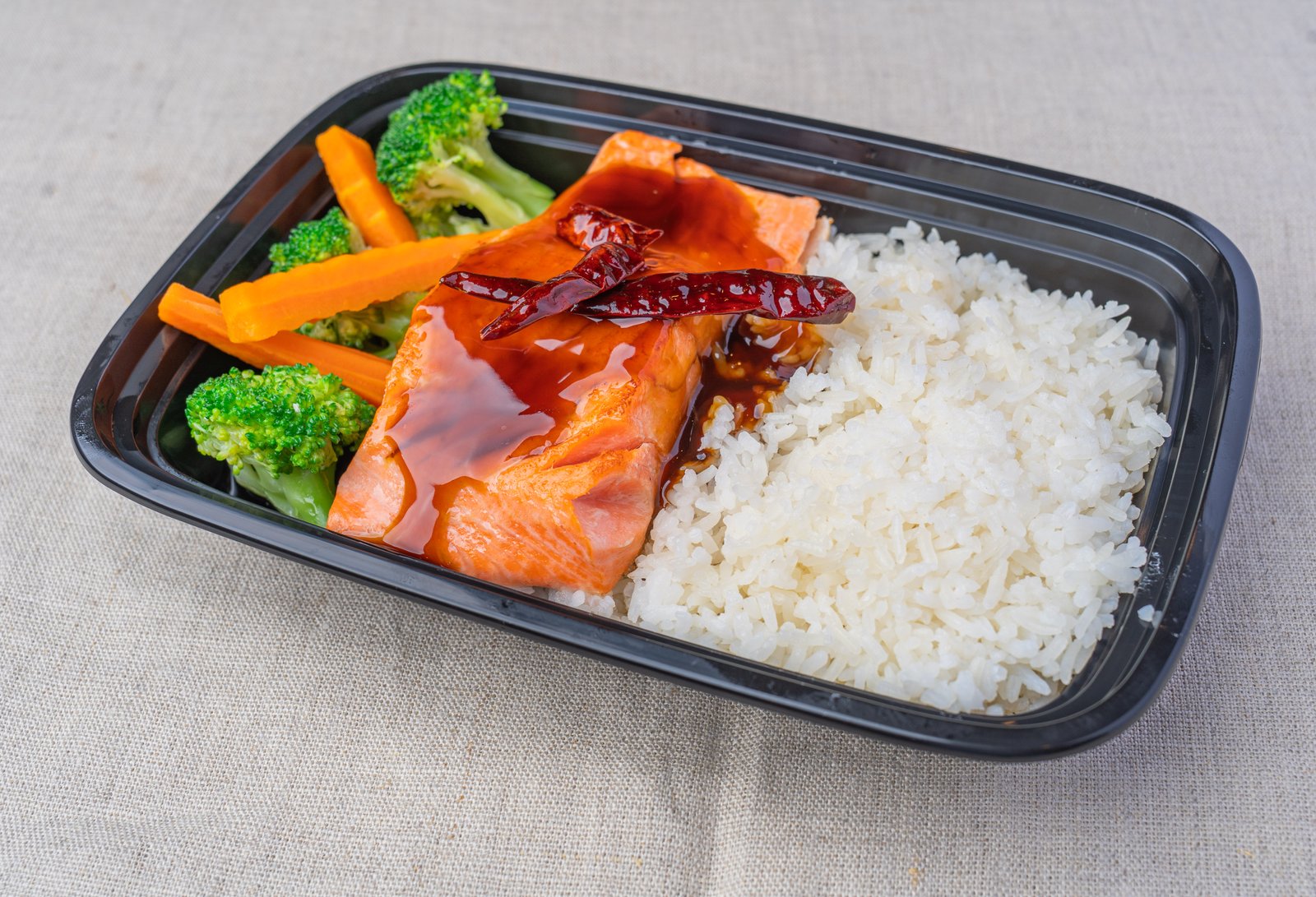 Salmon Tamarin with rice - Image 4